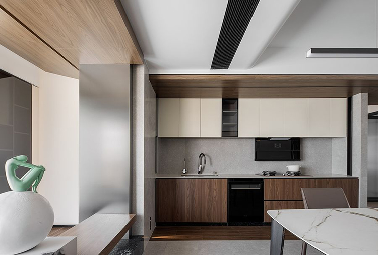 Thiết kế nội thất bếp ăn căn hộ cao cấp trăng đen đẹp