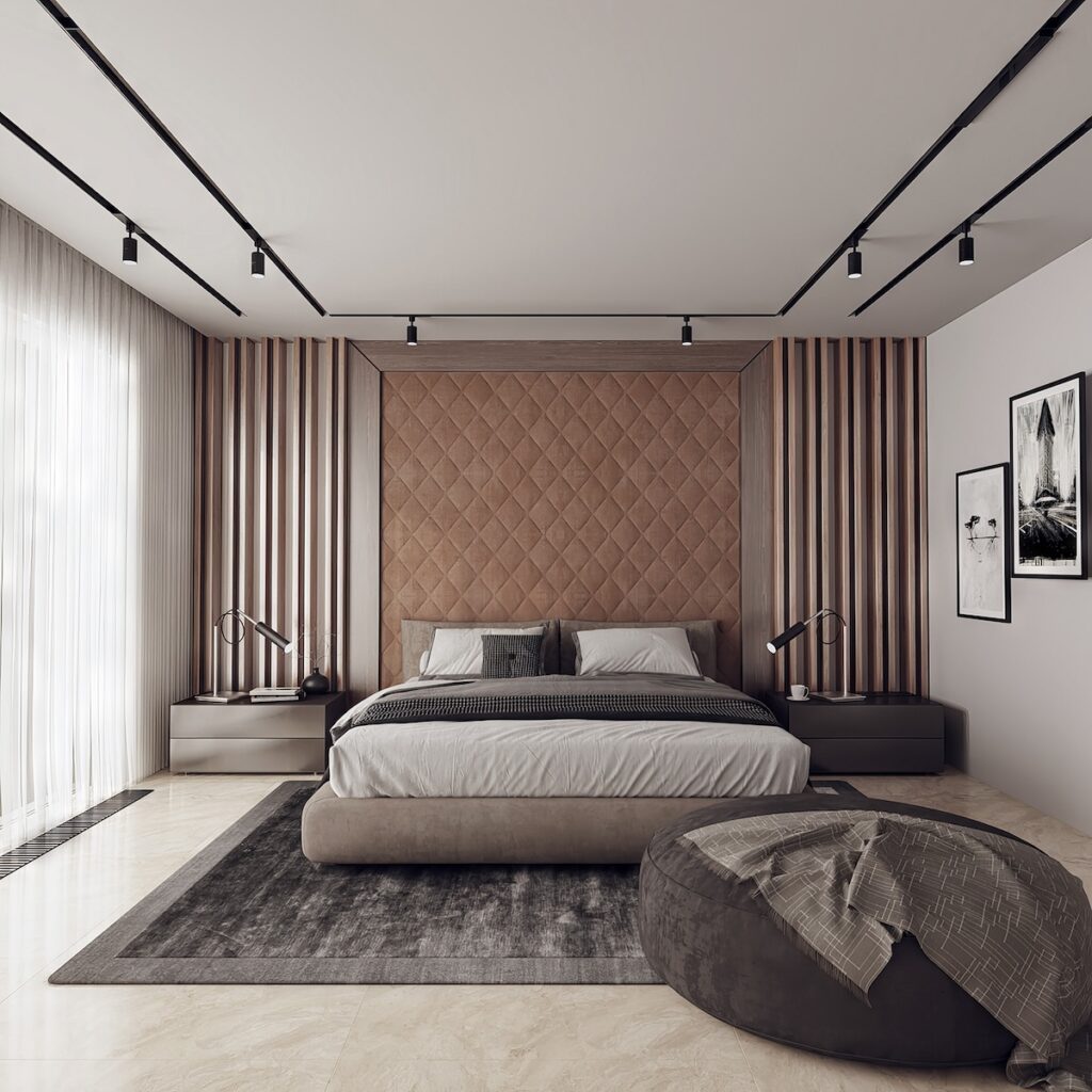 Phòng ngủ sang trọng với tường đầu giường bọc nệm chần chỉ