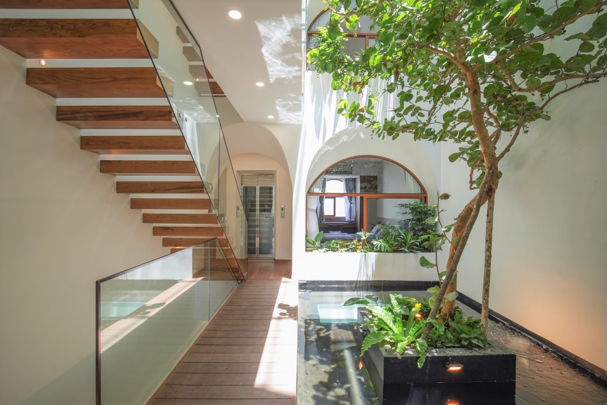 Nội thất nhà phố có giếng trời